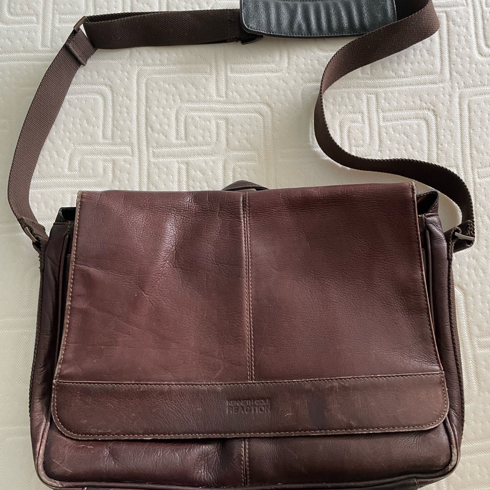 Kenneth Cole Reaction Brown Leather Messenger Bag for Men